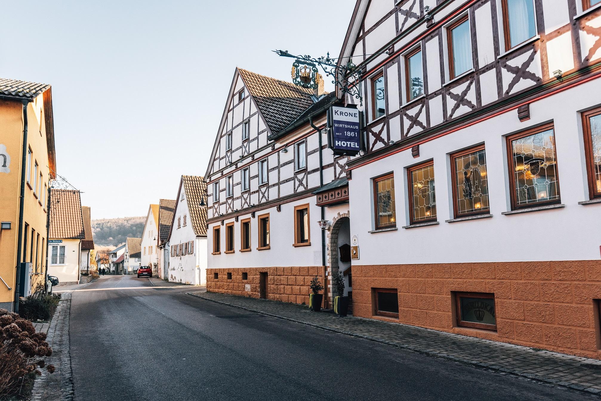 Hotel Krone Tauberrettersheim Exteriör bild